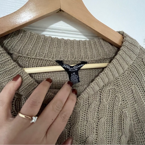 【🤑🛍️ANY 3 for $30 FIRM】 Streetwear society sweater for women, size L - Picture 2 of 6